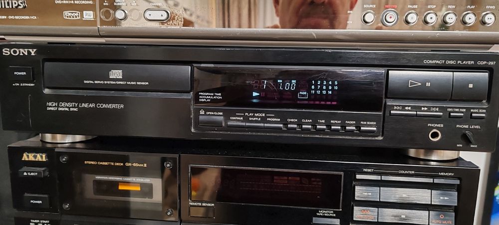 Cd playere Marantz și Sony