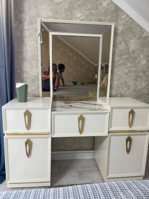 Турецкий спальный гарнитур