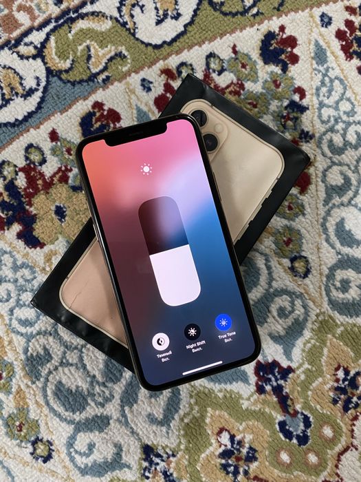 Продам айфон 11 про идеял