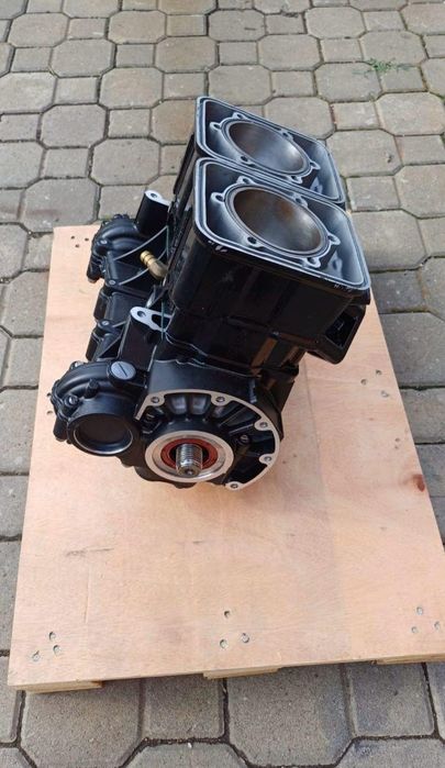 Двигатель rotax 787