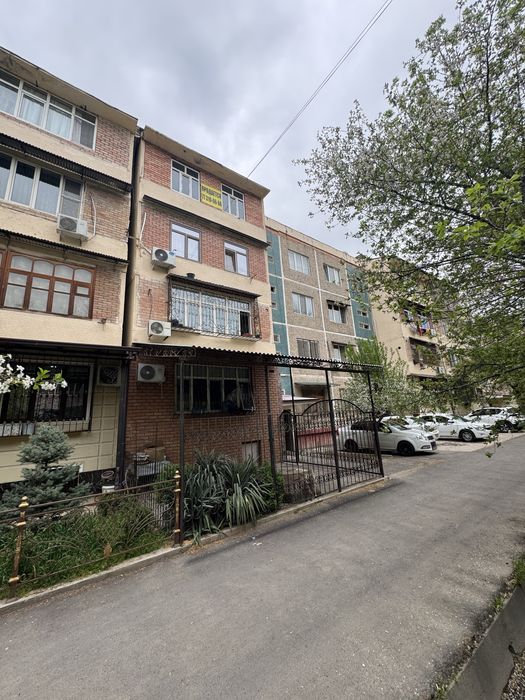 Продается 3 комнатная квартира. Юнусабадский район. 14-квартал.