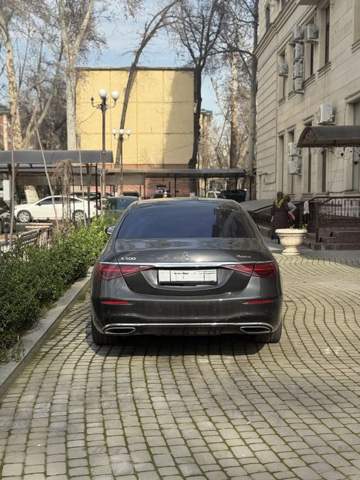 Mercedes Benz W223 S500