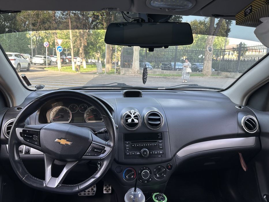 Chevrolet Nexia 3 Rangi: Oq Avtomat Probeg:130.000