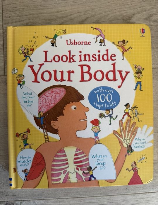 Cartea “Look inside your body”