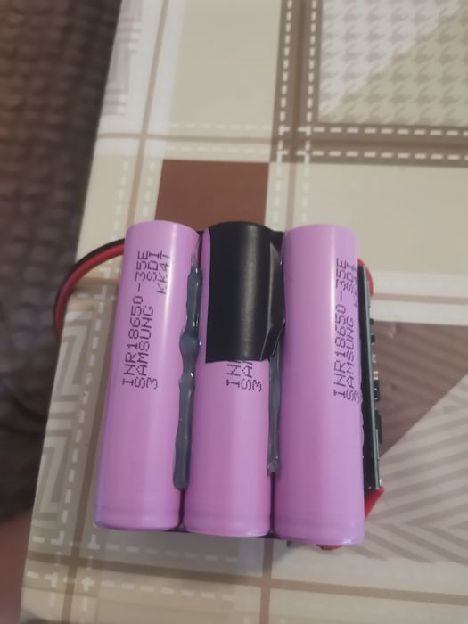 Батерия за лодка 7.4 в 10ач  и 12.6 15ач