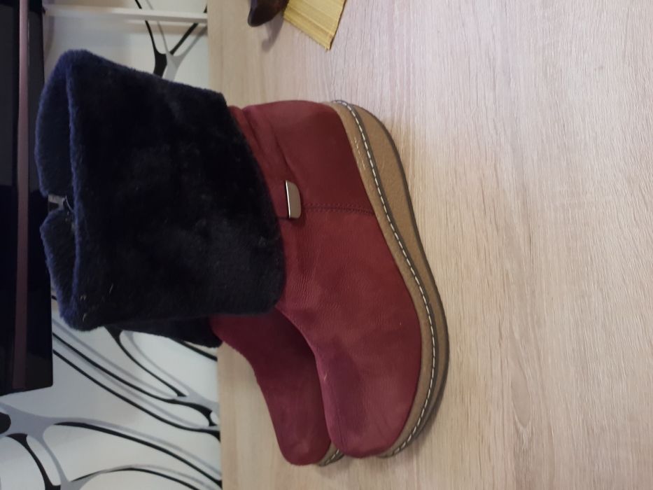 Ghete dama piele intoarsa