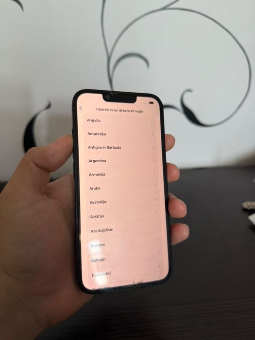Iphone 13,весь в родне