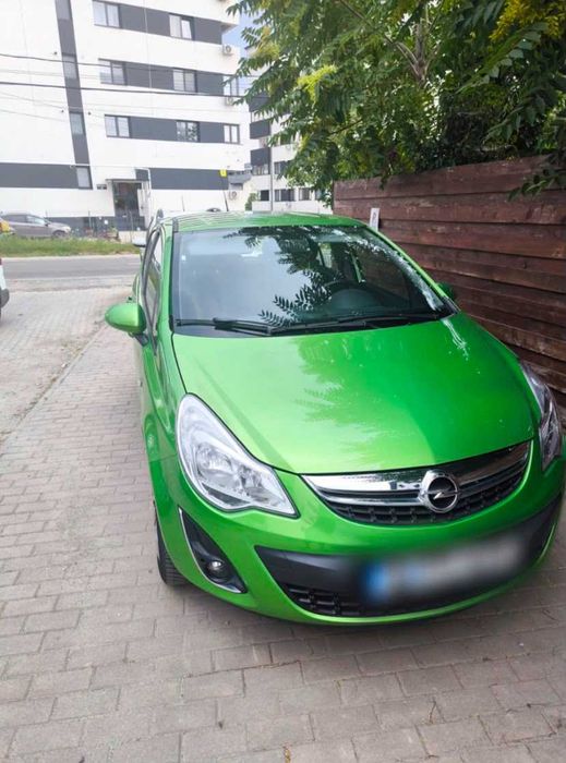 OPEL Astra 2012
