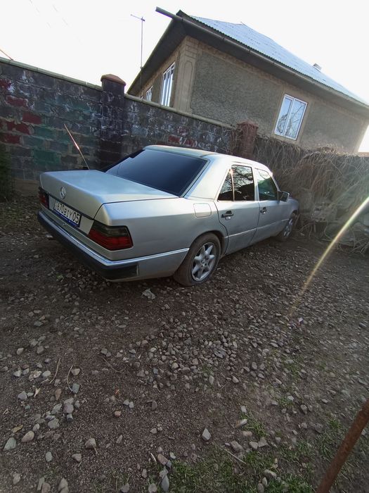 Продам Mercedes 124