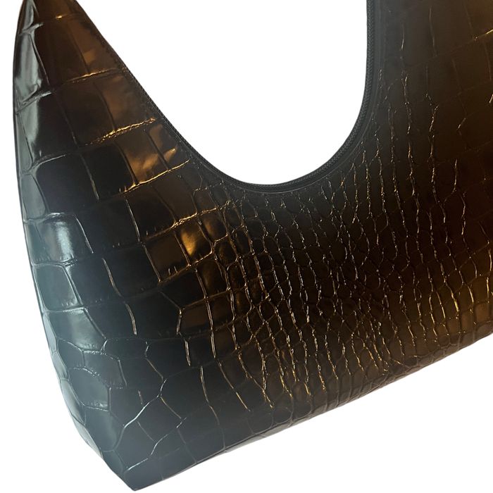 By far amber чанта в цвят черен