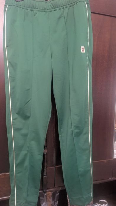 Продам фирменные спортивные мужские штаны+ курточка