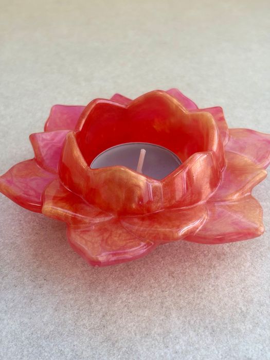 Свещник от смола