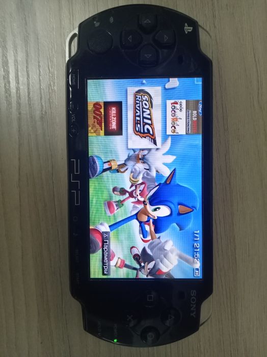 Продам прошитую PSP-2004 (slim) версию