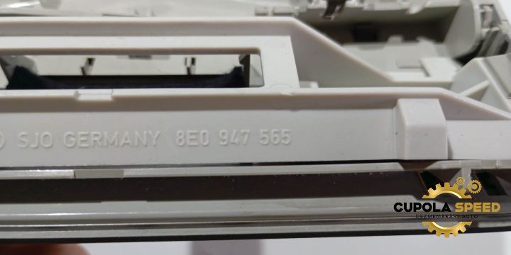 Plafoniera Neagra 8E0947565 Audi A3 8P/8PA [facelift] [2004 - 2008]