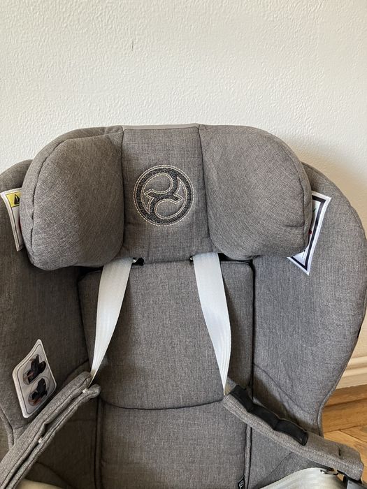 Scaun auto Cybex Sirona Z i-Size + bază Z, rotativ 360°, de la naștere