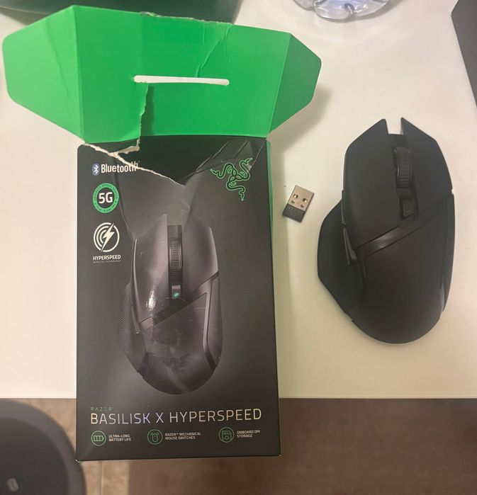 Безжична геймърска мишка Razer Basilisk X Hyper Speed