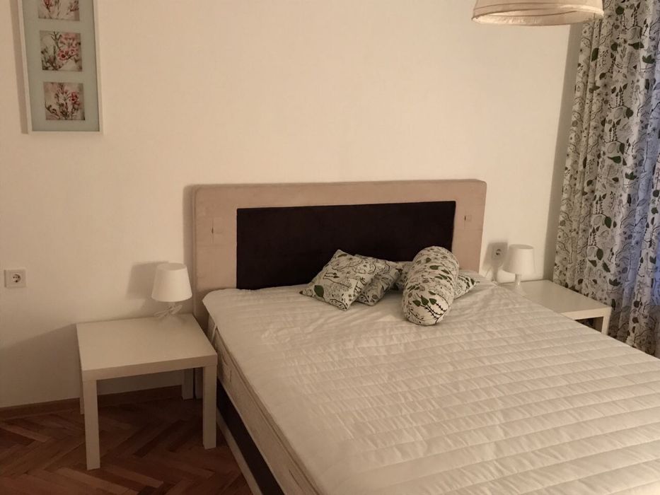 Дава се под наем Тристаен апартамент в София, Център - 87 кв.м за 867 € - Снимка #2