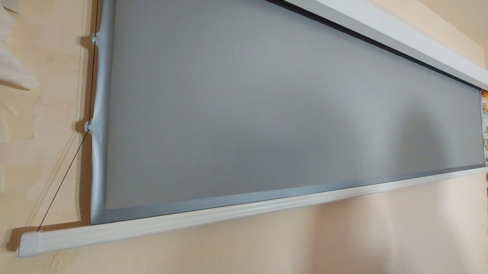 Vopsea ecran proiectoare tri-laser anti-speckle Valerion Xgimi Hisense