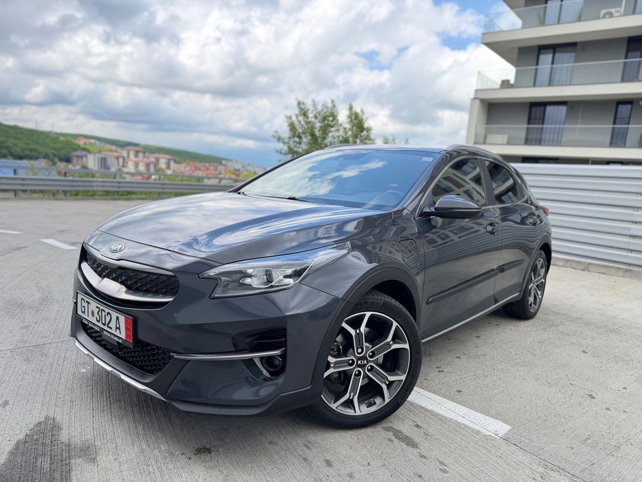 Kia XCeed 2020 1.6 Plug in hybrid 141 cp Navi mare Camera Distronic Lane assist