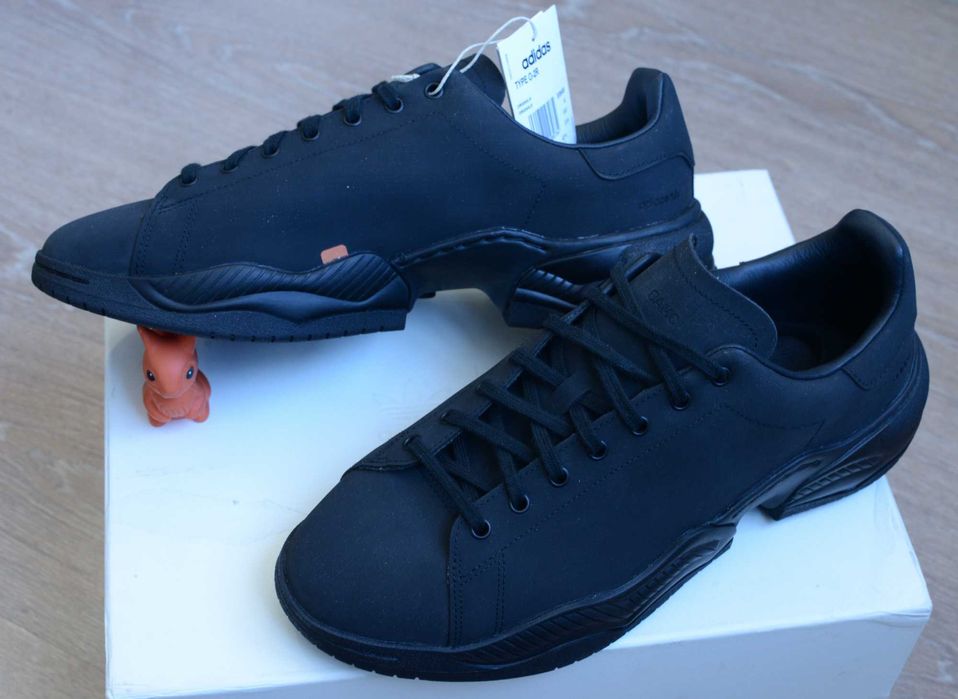 Adidas 45 р. оригинальные кроссовки