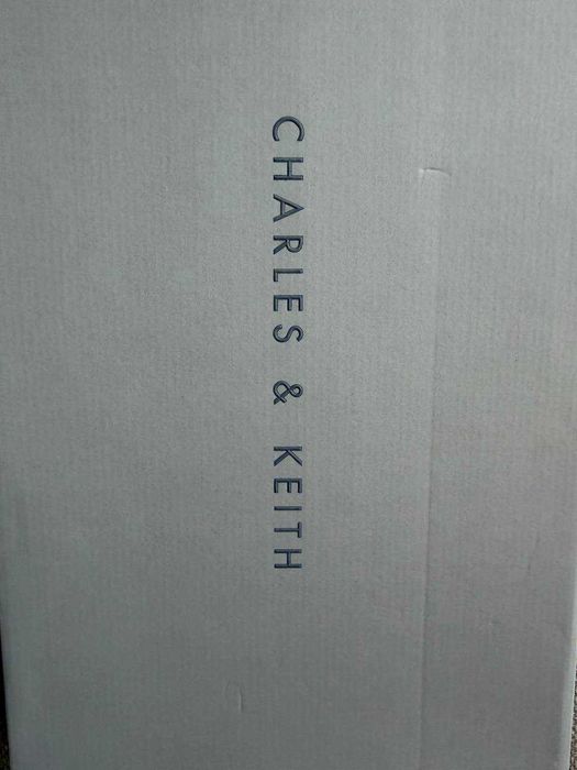 Туфли новые CHARLES & KEITH