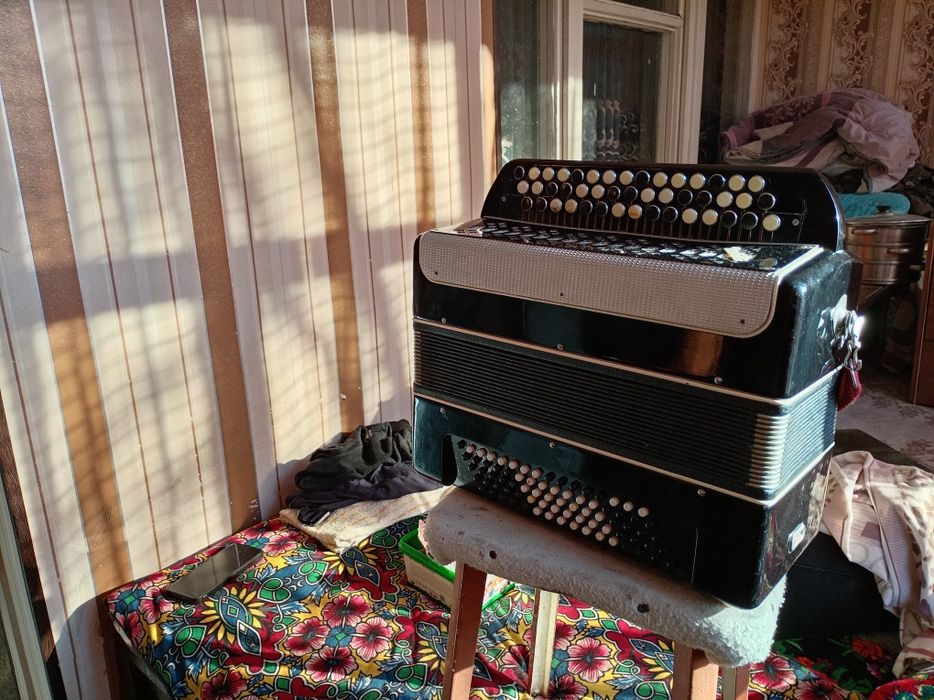 Баян 3 редовой состояния хорошей произ. РОССИЯ