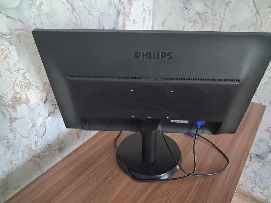 Монитор PHILIPS 24
