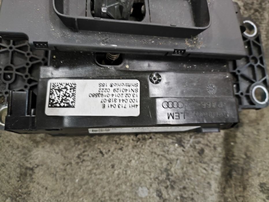 Селектор/избирач  за скорости за Audi A8 D4