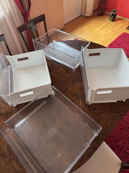 Rafturi si sertare combina frigorifica LG GBB72MCEFN