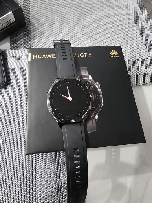 Huawei Watch GT 5 46 mm , Garantie 2028,, Black Fluorescent + curea ca