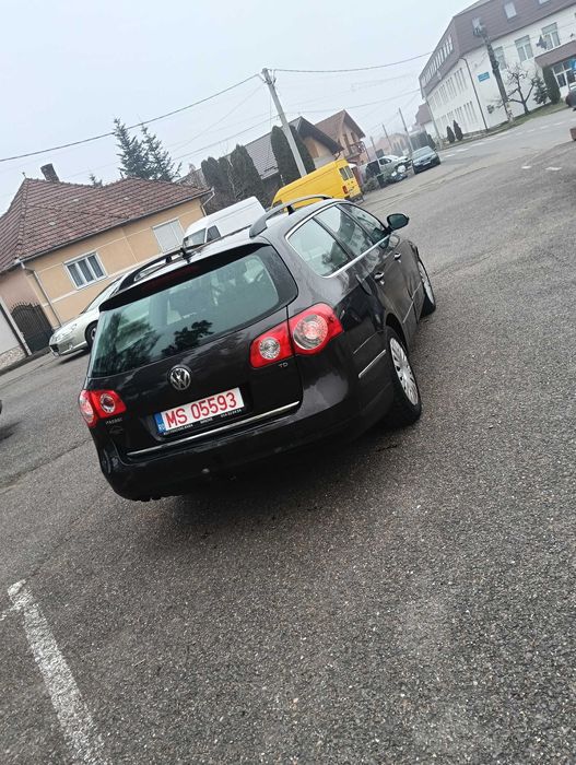 Vând Vw passat 1.9 an 2008