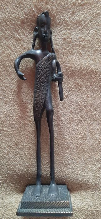 Статуэтка тяжелая