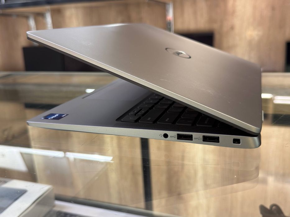 DELL Latitude 7440 - 14_2.5K_32gb