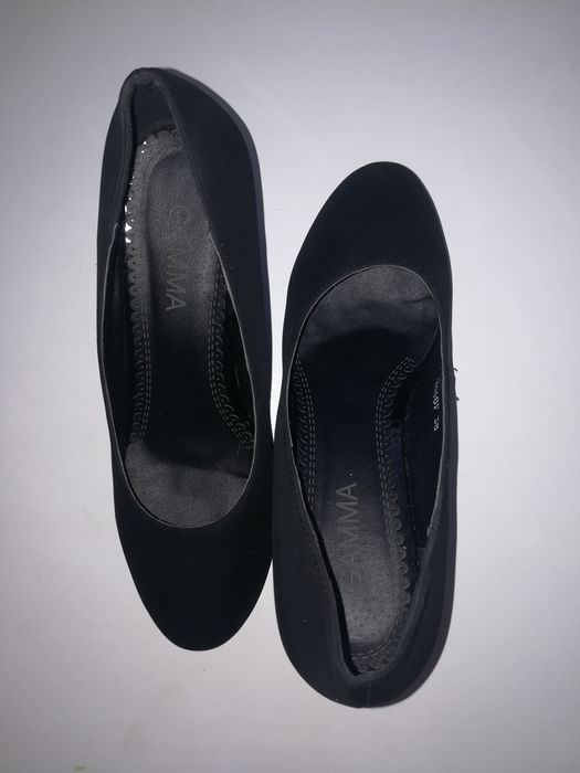 Туфли (со стразами) 38 размер