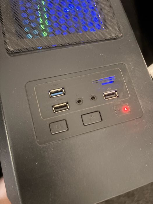 Gaming PC + подаръци (1660 TI, Ryazen 5 3600X)