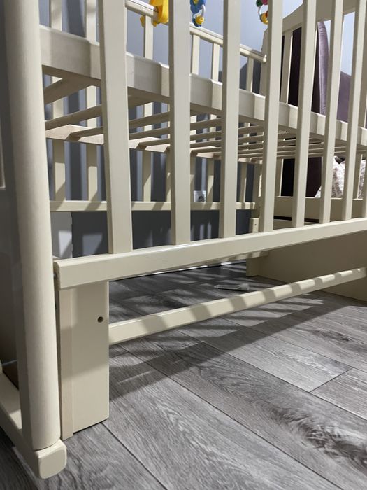 Кровать детская , манеж качающая