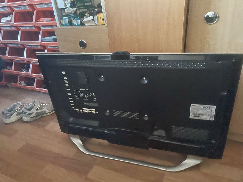 Продам плазменный телевизор Samsung