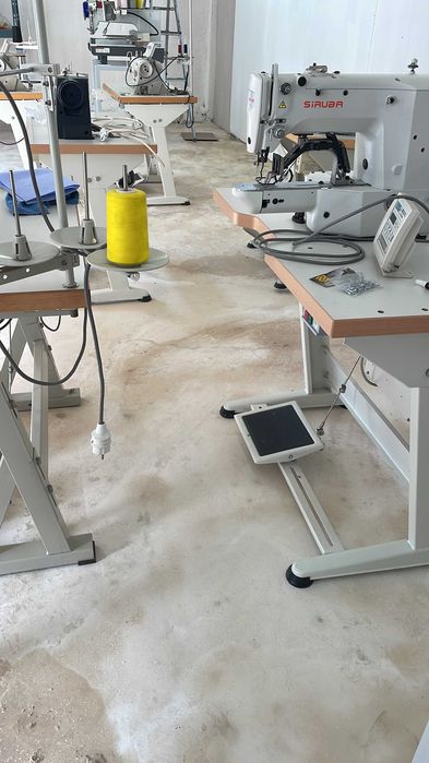 Masina de cusut butoniere si cheita Siruba LKS 1900AS