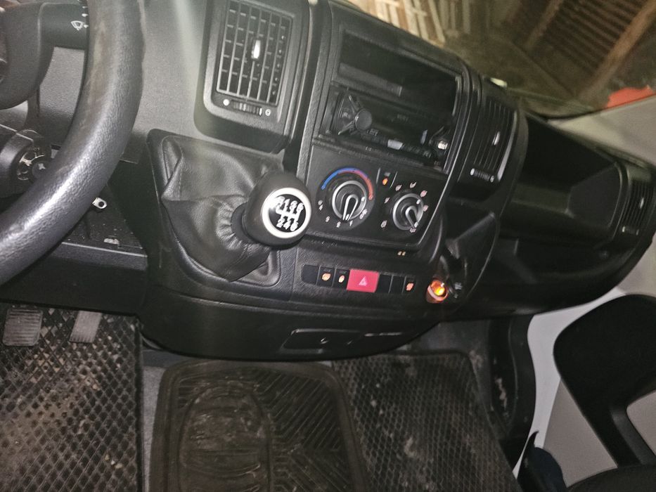Schimb Peugeot Boxer 2017 cu autoplatforma