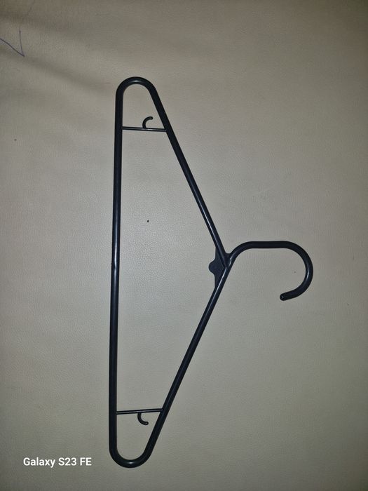 Вешалки для вещей