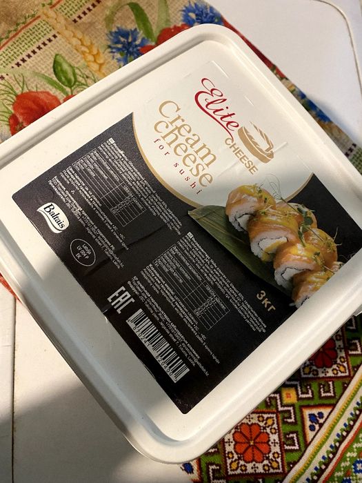 Сливочный крем-сыр, сыр для роллов, суши, чизкейка.