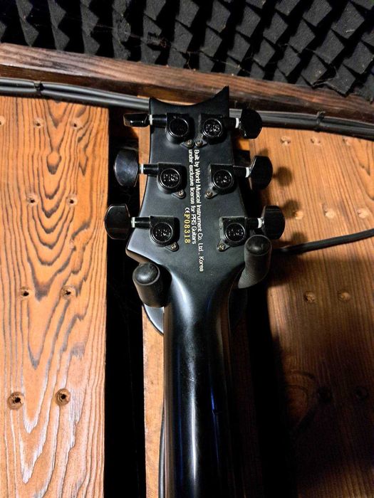 Продавам електрическа китара PRS SE Standart