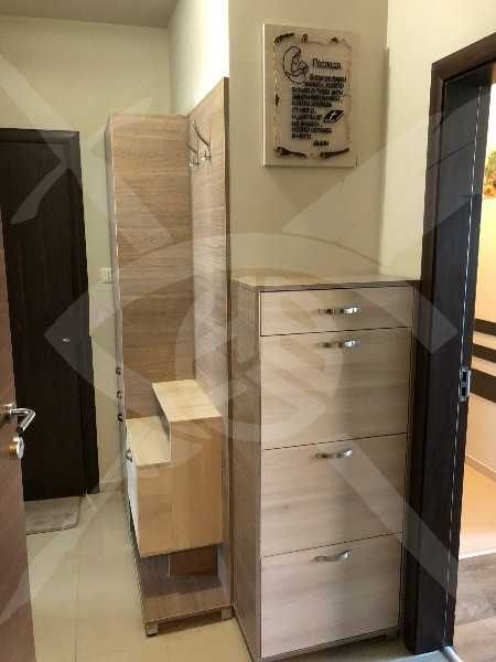 Продава се Тристаен апартамент в Пловдив, Христо Смирненски - 80 кв.м за 1963 €/кв.м - Снимка #2