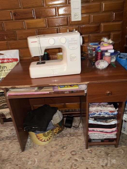 Шаейная машина janome 1012