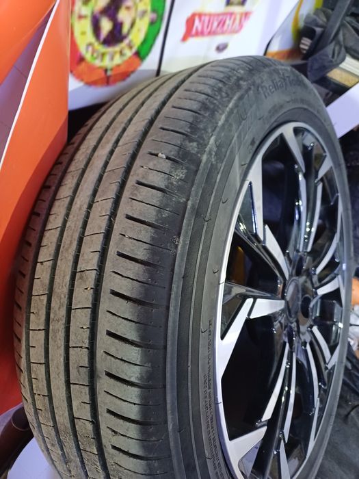 Диски 17 с летней резиной трианджел.