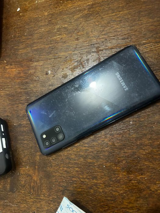 Срочна продам самсунг а31