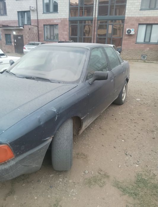 Продам Ауди 80 целиком либо по запчастям