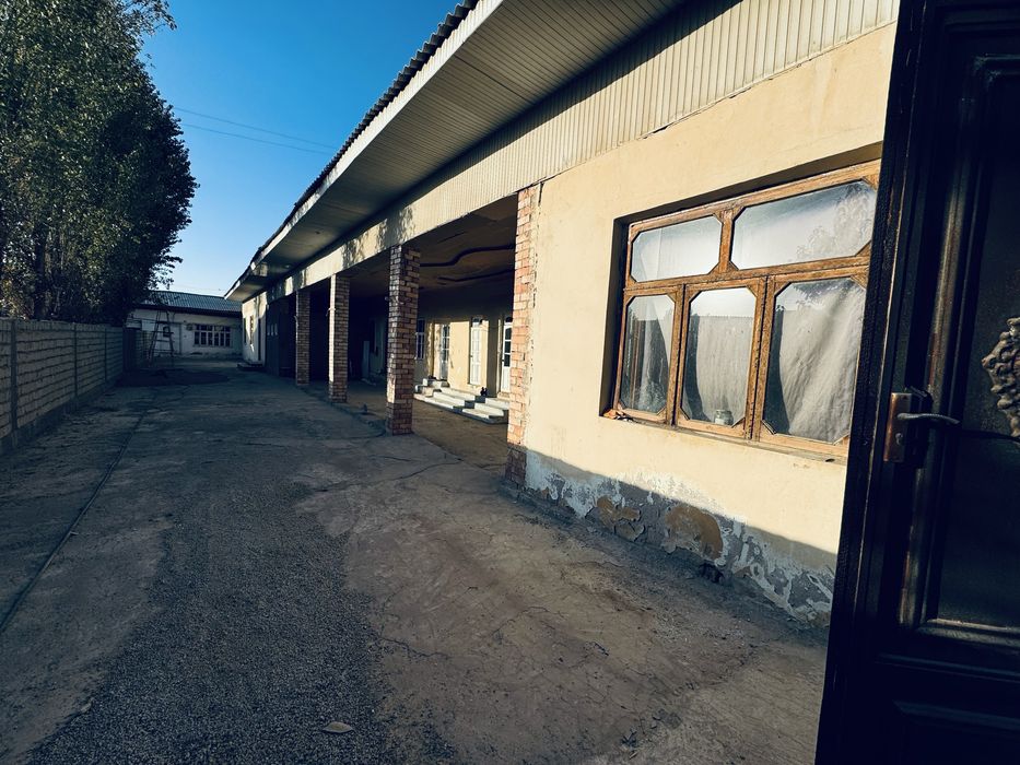 Uchastka 12 sotih sotihi 20 ming $