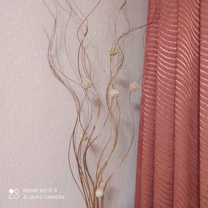 Продам  красивые вазы . Цена 2500 тг.