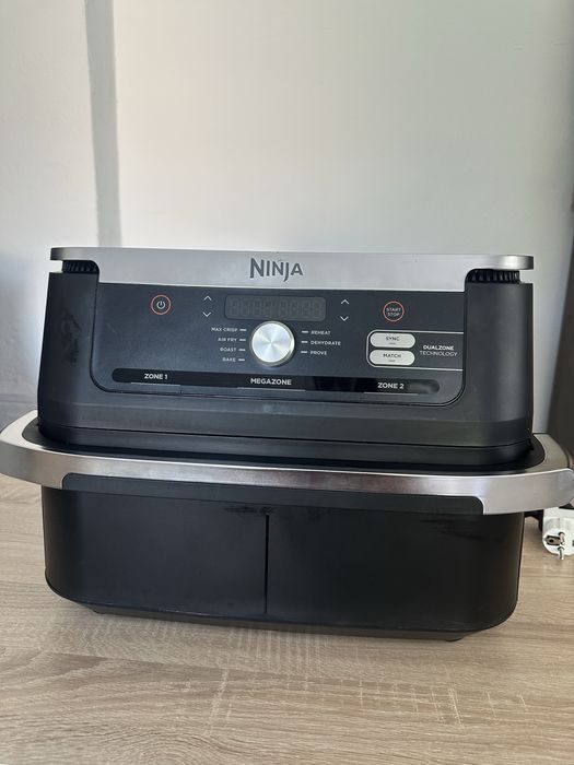 Фритюрник с горещ въздух Ninja AF500UK, 2470W